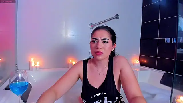 Snapshot of IsabellaAnngel chatting on 03-01-25, 10:31 IsabellaAnngel online show from 03-01-25, 10:31