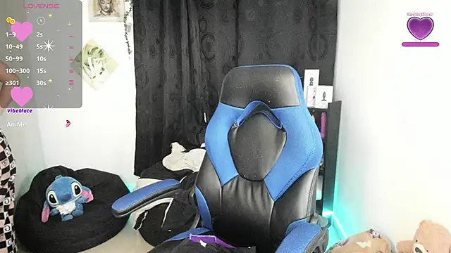 Snapshot of natasha777_v chatting on 02-25-25, 01:52 natasha777 v online show from 02-25-25, 01:52