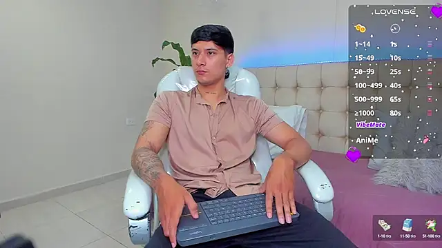 Snapshot of Damian23__ chatting on 01-31-25, 12:29 Damian23   online show from 01-31-25, 12:29