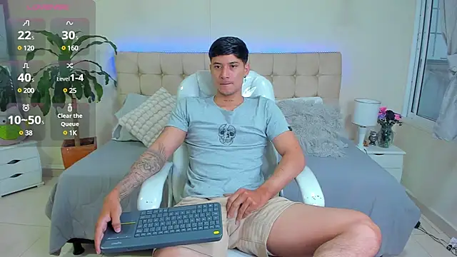Snapshot of Damian23__ chatting on 02-18-25, 12:39 Damian23   online show from 02-18-25, 12:39