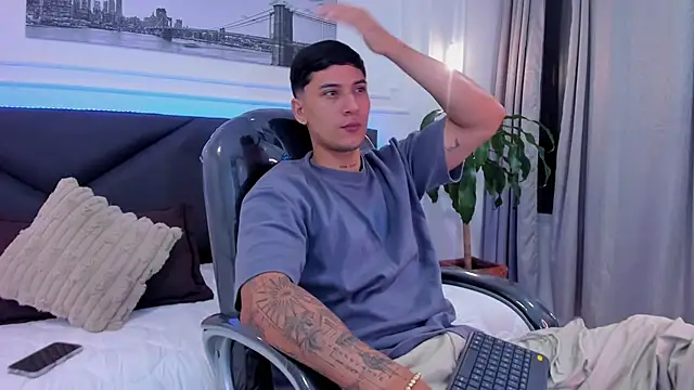 Damian23   online show from 12-19-25, 10:44