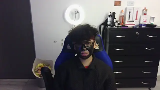 thomascooper7 online show from 01-20-25, 04:21