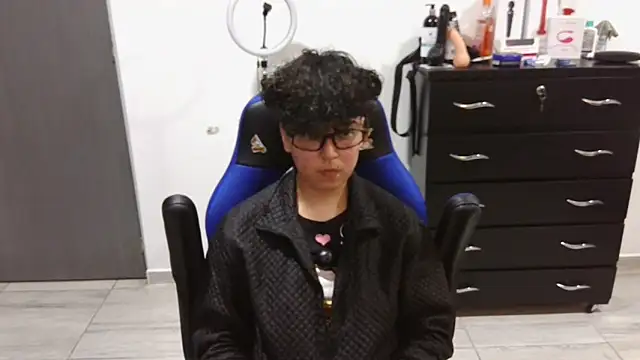 thomascooper7 online show from 01-31-25, 11:56