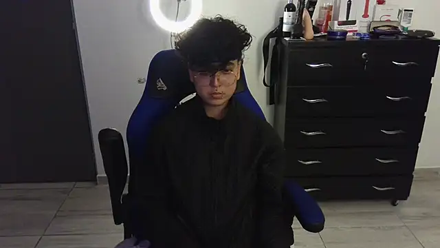 thomascooper7 online show from 02-08-25, 03:30