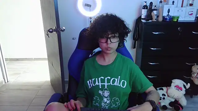 thomascooper7 online show from 10-17-25, 07:05