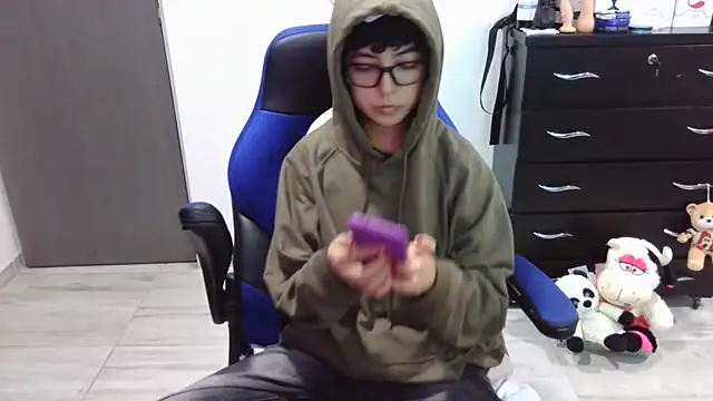 thomascooper7 online show from 11-27-25, 07:38