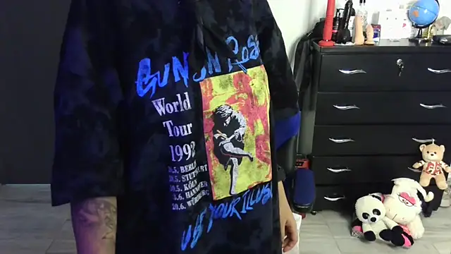 thomascooper7 online show from 04-19-26, 08:11