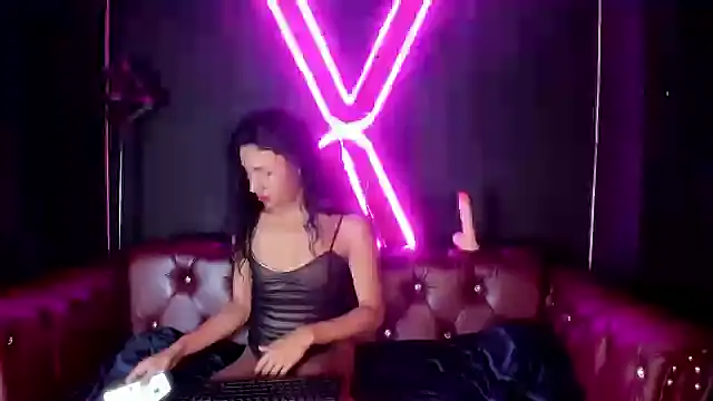 Snapshot of Sabrina_Rosse__ chatting on 02-04-25, 03:44 Sabrina Rosse online show from 02-04-25, 03:44