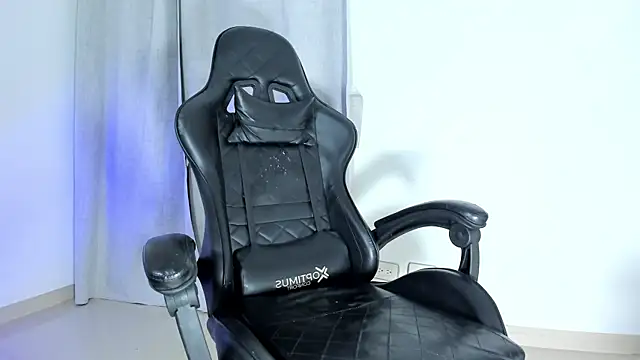 Snapshot of Michaelferrel chatting on 01-25-25, 11:54 Michaelferrel online show from 01-25-25, 11:54