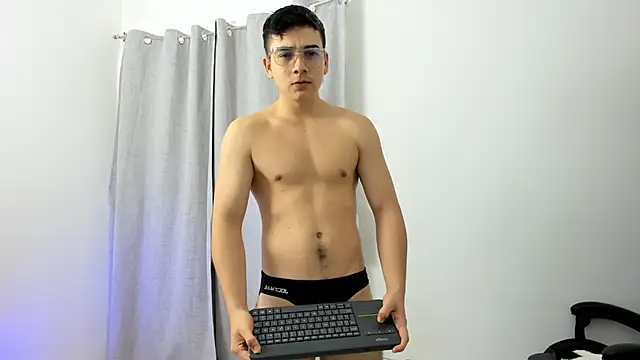 Snapshot of Michaelferrel chatting on 02-28-25, 01:47 Michaelferrel online show from 02-28-25, 01:47