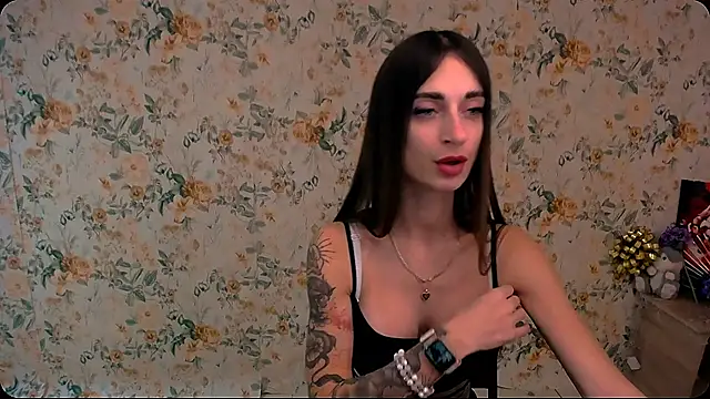 Snapshot of Asia_N_ chatting on 12-10-24, 11:43 Asia N  online show from 12-10-24, 11:43