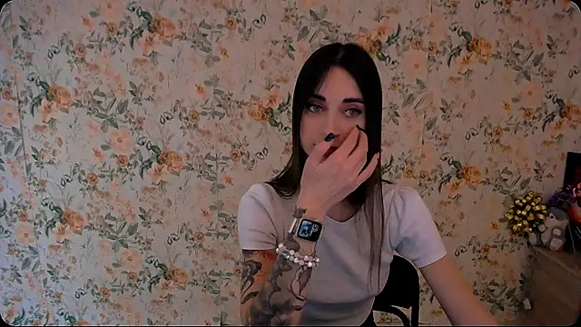 Snapshot of Asia_N_ chatting on 01-08-25, 10:15 Asia N  online show from 01-08-25, 10:15