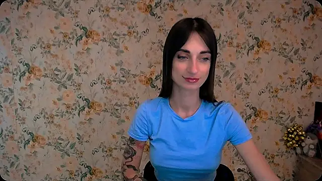 Snapshot of Asia_N_ chatting on 01-12-25, 10:23 Asia N  online show from 01-12-25, 10:23