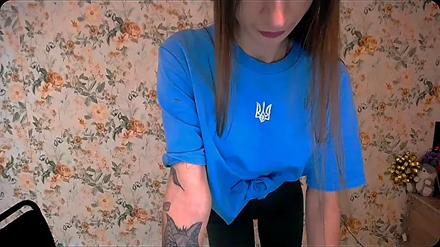 Snapshot of Asia_N_ chatting on 02-11-25, 07:44 Asia N  online show from 02-11-25, 07:44