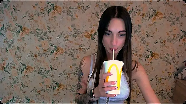 Snapshot of Asia_N_ chatting on 03-04-25, 10:57 Asia N  online show from 03-04-25, 10:57