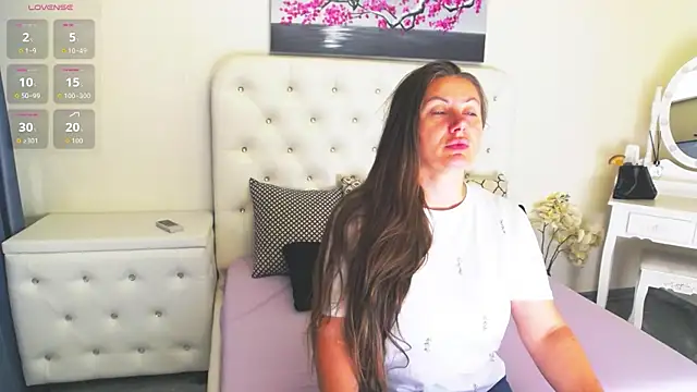 Ysabell01 online show from 09-10-25, 04:23