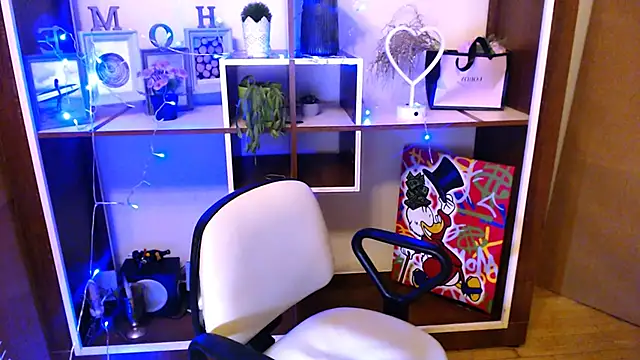 LaimaV  online show from 12-26-24, 01:54