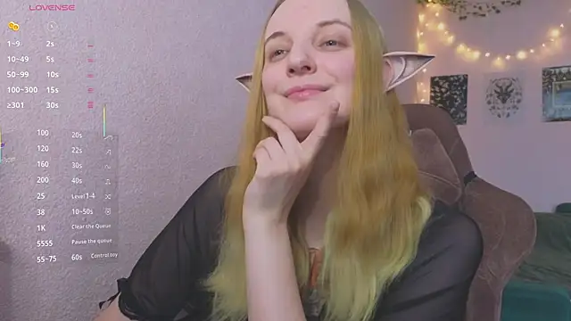 Fluffy muffin  online show from 04-28-26, 10:09