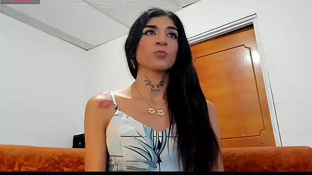 Snapshot of chloe_evanx_ chatting on 12-14-24, 09:13 chloe evanx online show from 12-14-24, 09:13