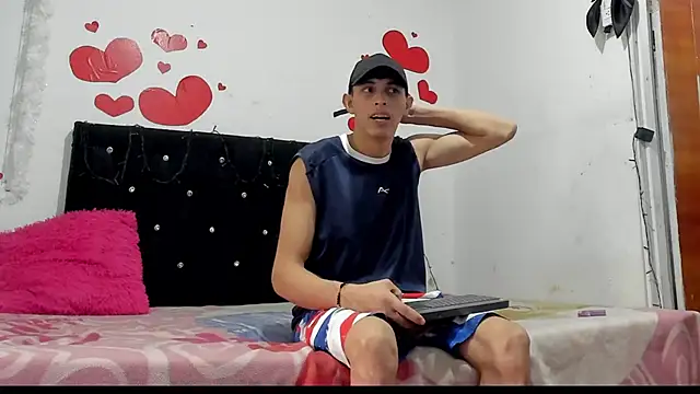 Snapshot of chloe_evanx_ chatting on 02-22-25, 07:14 chloe evanx online show from 02-22-25, 07:14