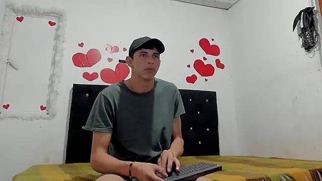 Snapshot of chloe_evanx_ chatting on 03-17-25, 07:15 chloe evanx online show from 03-17-25, 07:15