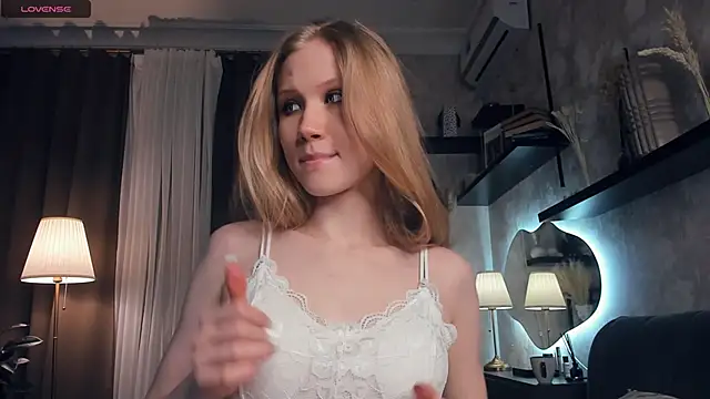 AnitaaClark online show from 09-24-25, 07:06