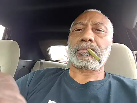 Snapshot of yasohw chatting on 12-17-24, 08:10 yasohw online show from 12-17-24, 08:10