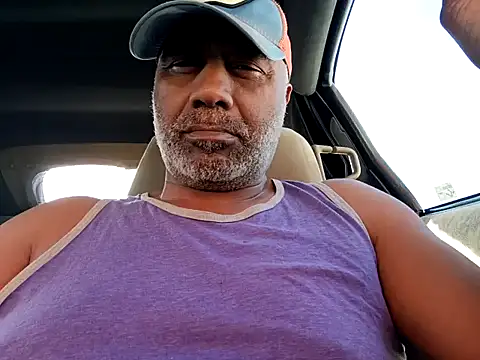 Snapshot of yasohw chatting on 03-11-25, 02:18 yasohw online show from 03-11-25, 02:18