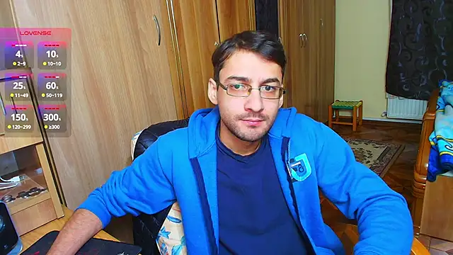 Snapshot of HungEddy chatting on 12-02-24, 04:20 HungEddy online show from 12-02-24, 04:20