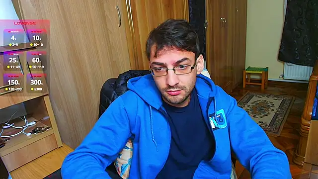 Snapshot of HungEddy chatting on 12-03-24, 06:04 HungEddy online show from 12-03-24, 06:04