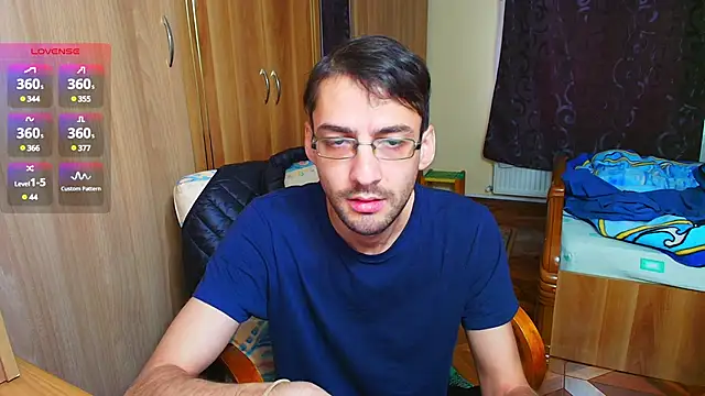 Snapshot of HungEddy chatting on 12-03-24, 09:11 HungEddy online show from 12-03-24, 09:11