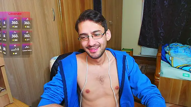 Snapshot of HungEddy chatting on 12-03-24, 12:16 HungEddy online show from 12-03-24, 12:16