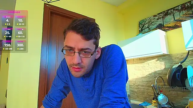 Snapshot of HungEddy chatting on 02-26-25, 06:04 HungEddy online show from 02-26-25, 06:04