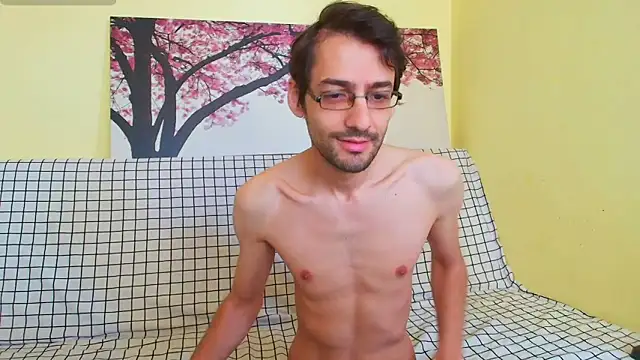 Snapshot of HungEddy chatting on 09-14-25, 08:24 HungEddy online show from 09-14-25, 08:24