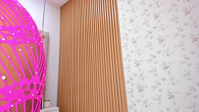 SabrinaAlcantara1 online show from 02-09-25, 03:43