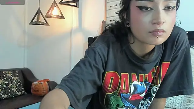 Snapshot of meow_mota chatting on 01-07-25, 11:14 meow mota online show from 01-07-25, 11:14