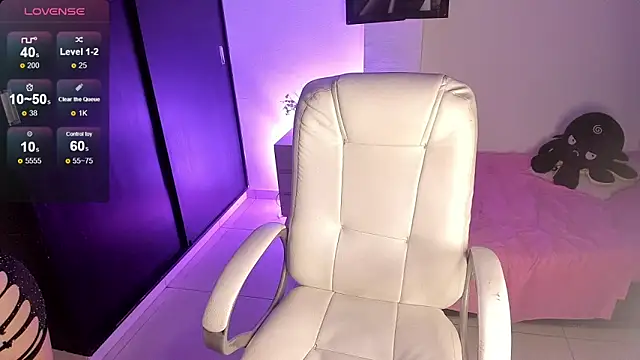 ALANAH KITTY online show from 12-23-24, 10:55