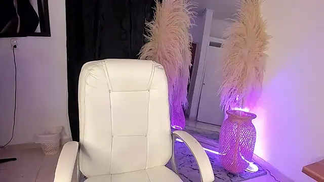 ALANAH KITTY online show from 09-10-25, 07:25