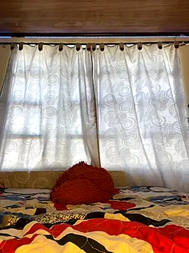 ALANAH KITTY online show from 10-17-25, 08:33