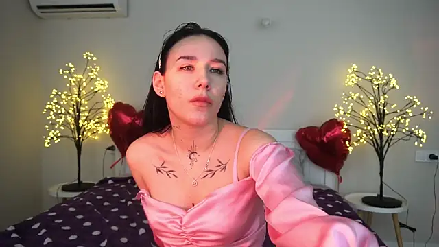 NikkiGoldSide online show from 03-08-25, 07:09