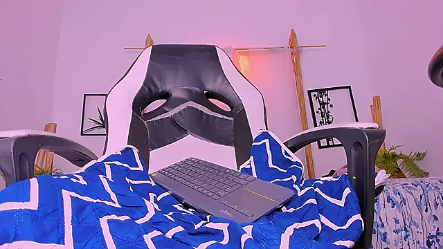 Ian Cooper  online show from 12-04-24, 04:32