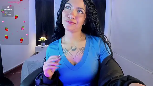 Snapshot of Gianna_foxy chatting on 12-14-24, 05:40 Gianna foxy online show from 12-14-24, 05:40