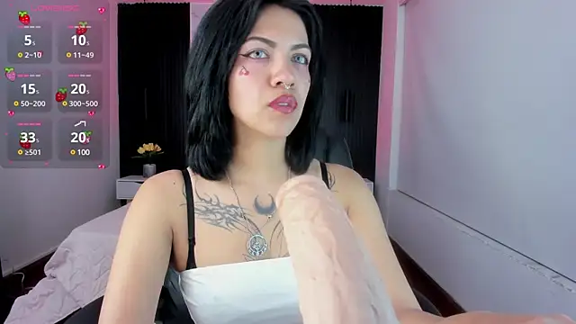 Snapshot of Gianna_foxy chatting on 01-09-25, 06:06 Gianna foxy online show from 01-09-25, 06:06