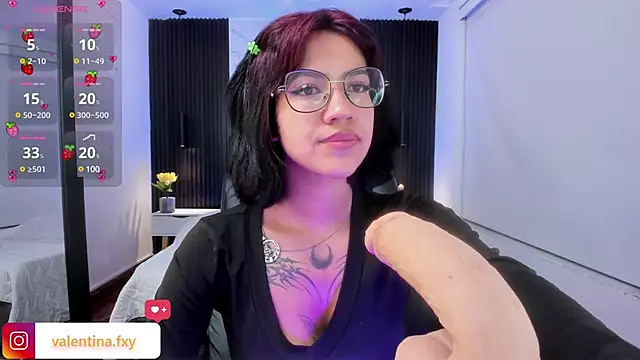 Snapshot of Gianna_foxy chatting on 03-14-25, 05:38 Gianna foxy online show from 03-14-25, 05:38