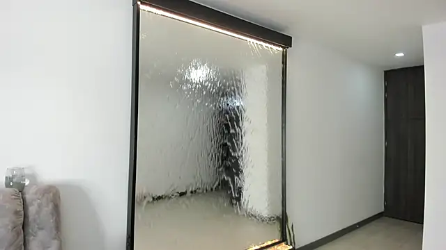 Snapshot of emmanuel_scor chatting on 10-18-25, 04:30 emmanuel scor online show from 10-18-25, 04:30