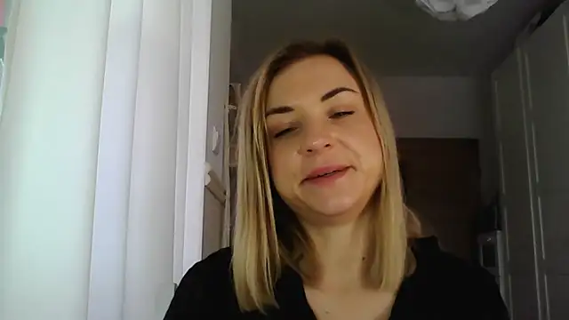 Snapshot of ashley_xlove chatting on 01-13-25, 11:08 ashley xlove online show from 01-13-25, 11:08