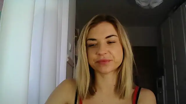 Snapshot of ashley_xlove chatting on 01-22-25, 07:46 ashley xlove online show from 01-22-25, 07:46