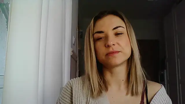 Snapshot of ashley_xlove chatting on 02-24-25, 07:44 ashley xlove online show from 02-24-25, 07:44