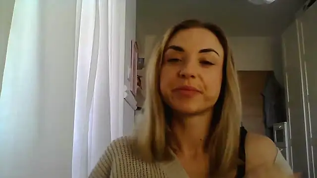 Snapshot of ashley_xlove chatting on 03-17-25, 07:46 ashley xlove online show from 03-17-25, 07:46