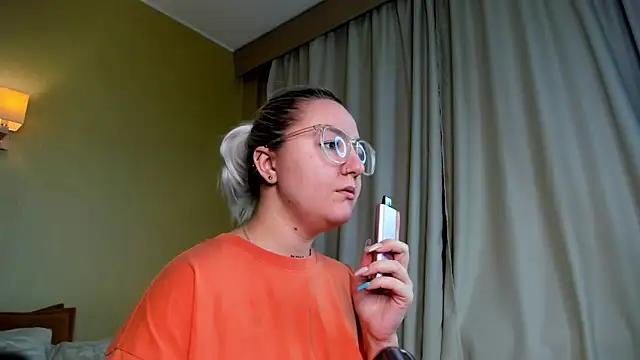 Debbie Taylor online show from 12-07-24, 04:36